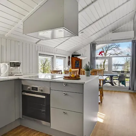 2 Bedroom Lovely Home In Vejle Ost Дом отдыха *