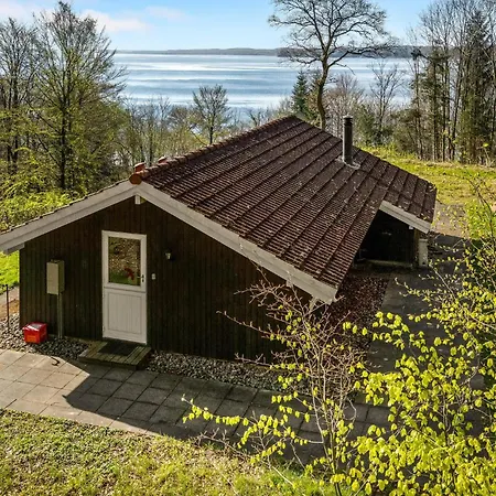 2 Bedroom Lovely Home In Vejle Ost Дом отдыха *