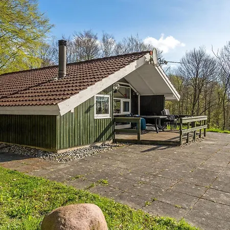 2 Bedroom Lovely Home In Vejle Ost * Bredal