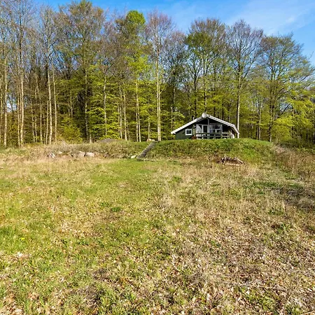2 Bedroom Lovely Home In Vejle Ost Bredal