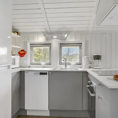 Holiday home Lovely In Vejle Ost With Kitchen Bredal